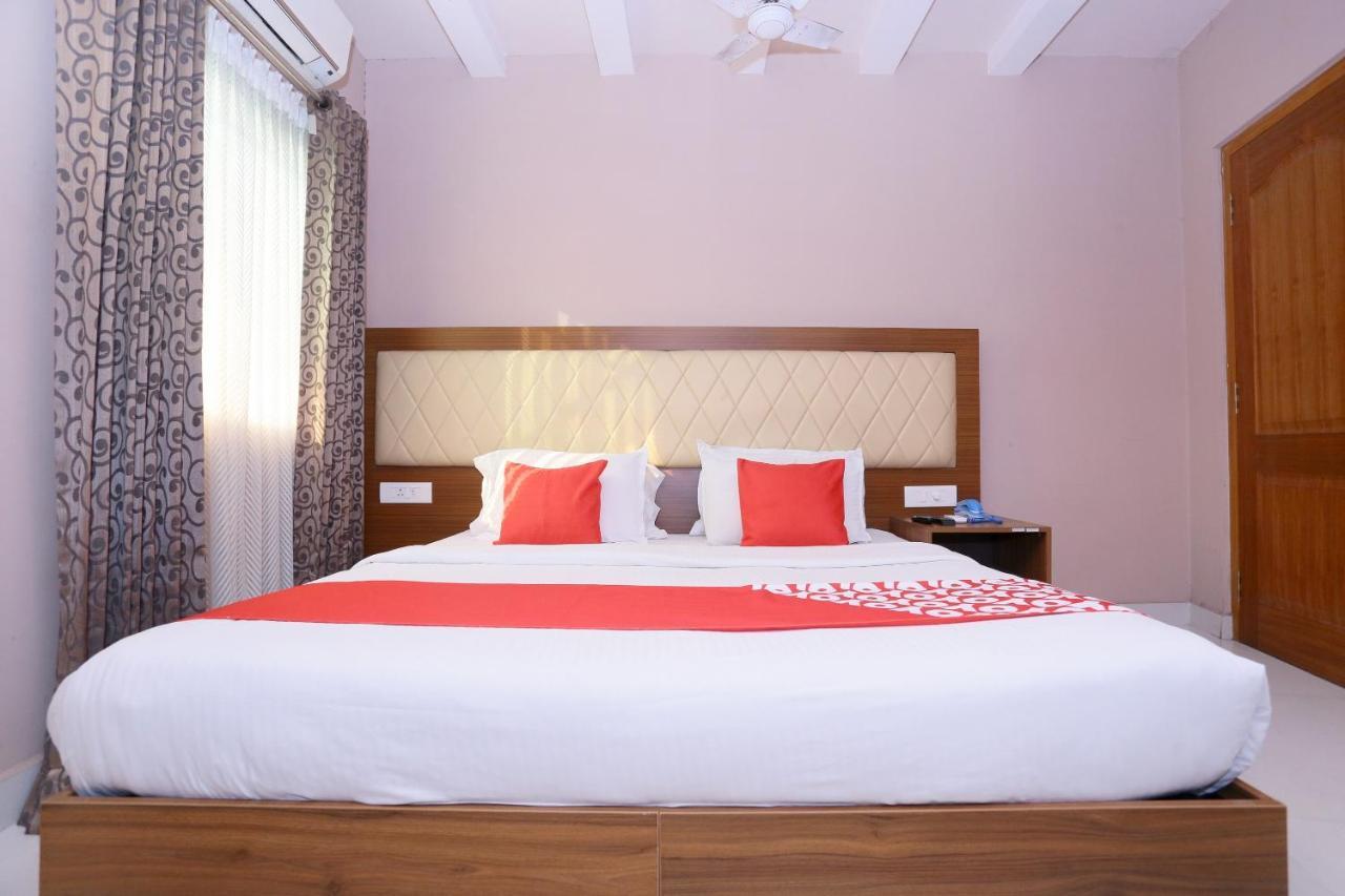 Kochi Oyo Flagship 25093 Hotel Thamam מראה חיצוני תמונה